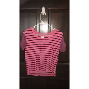 Short Sleeve Kinda Crop